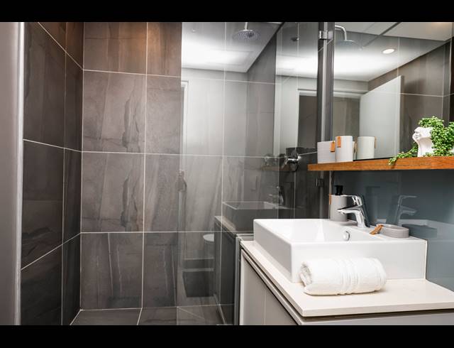 3 BEDROOM APARTMENT FOR SALE IN UMHLANGA RIDGESIDE